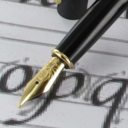 Stylo Plume Cross® Classic Century Noir Mat