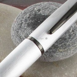 Stylo Plume Fine Cross® Noir Mat Guilloché