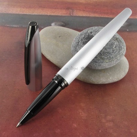 Stylo Plume Fine Cross® Noir Mat Guilloché