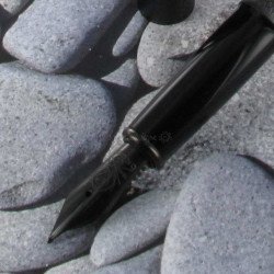 Stylo Plume Fine Cross® Classic Century Noir Mat