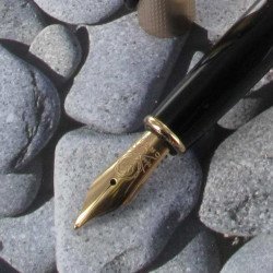 Stylo Plume Moyenne Cross® Classic Century Ton Or Rose