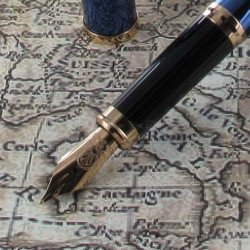 Stylo Plume Moyenne Cross® Century II Bleu Cobalt Translucide