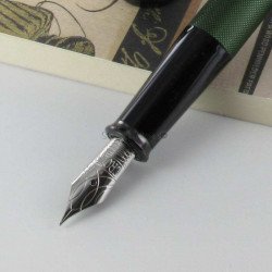 Stylo Plume Moyenne Cross® Townsend Vert Mat PVD Pointe de Diamant