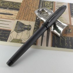 Stylo Plume Moyenne Cross® Townsend Noir Mat PVD Pointe de Diamant